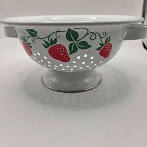 Vintage 8" Teleflora White Enamel on Metal Strawberry Colander Strainer 1983